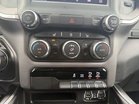 Used 2023 RAM 1500 Big Horn AWD/4WD image 26