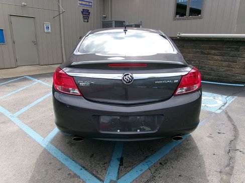 Used 2011 Buick Regal CXL Turbo w/ TO2 Preferred Equipment Group FWD image 5