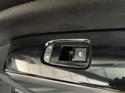 Used 2024 Nissan Pathfinder SL AWD/4WD image 31