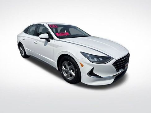 Used 2023 Hyundai Sonata SE w/ Preferred Accessory Package image 7