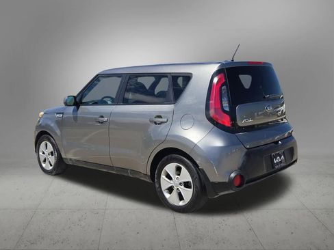 Used 2016 Kia Soul FWD image 4
