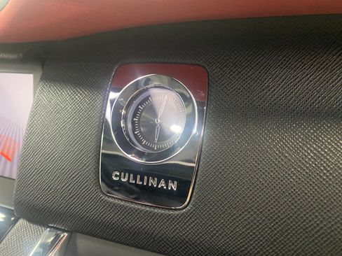 Used 2021 Rolls-Royce Cullinan image 43