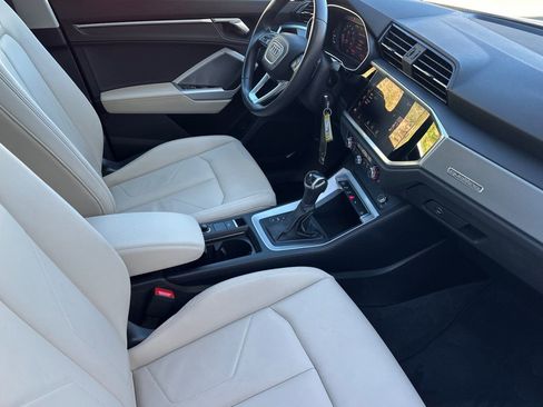 Used 2023 Audi Q3 2.0T Premium w/ Convenience Package image 16