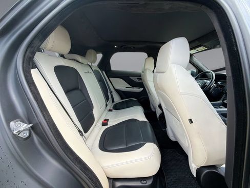Used 2020 Jaguar F-PACE S AWD/4WD image 17