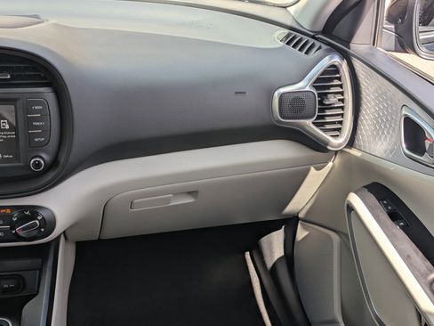 Certified 2025 Kia Soul LX w/ LX Technology Package image 15