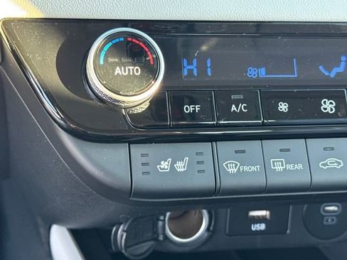 New 2026 Hyundai Elantra Limited image 22