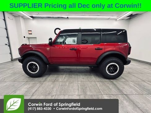 New 2025 Ford Bronco Badlands image 2