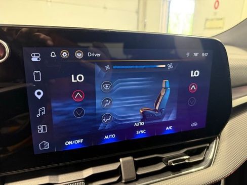 Used 2025 Chevrolet Equinox RS w/ Safety and Technology Package AWD/4WD image 21