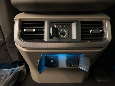 New 2025 Ford F150 Platinum w/ Equipment Group 703A Plus image 35