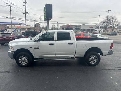 Used 2018 RAM 2500 Tradesman w/ Chrome Appearance Group image 28