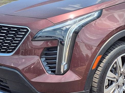 Used 2023 Cadillac XT4 Premium Luxury w/ Technology Package AWD/4WD image 32