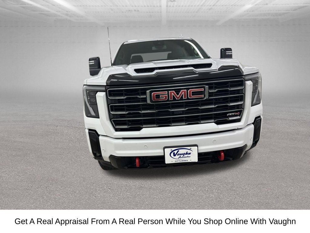 Used 2025 GMC Sierra 2500 AT4 AWD/4WD image 5