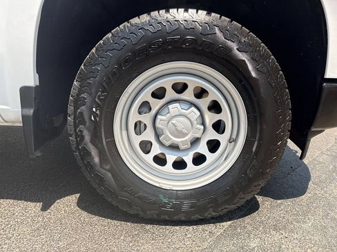 Used 2025 Chevrolet Silverado 1500 W/T w/ WT Value Package AWD/4WD image 57