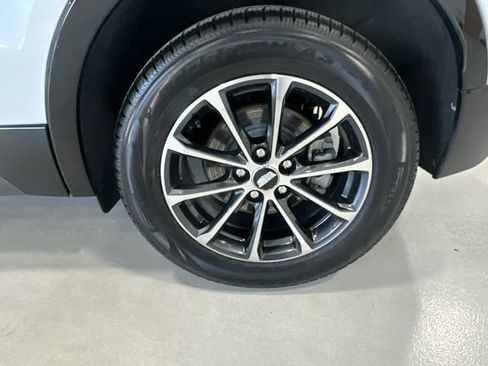 Used 2024 Cadillac XT4 Sport image 7