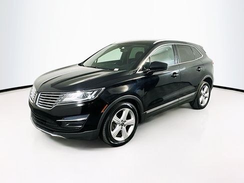 Used 2017 Lincoln MKC Premiere FWD image 3