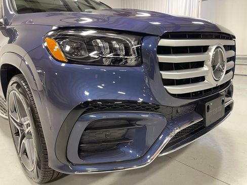 Used 2026 Mercedes-Benz GLS 450 4MATIC image 10