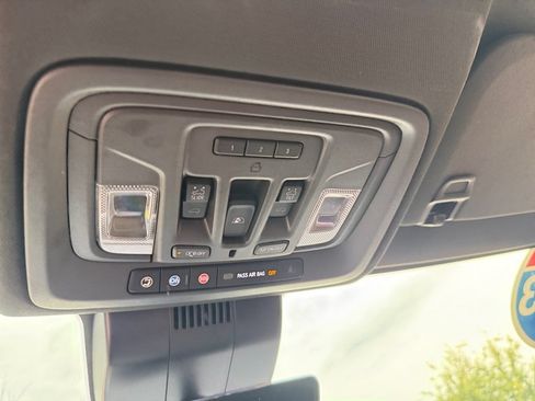 Used 2023 Chevrolet Silverado 1500 High Country w/ High Country Premium Package AWD/4WD image 38
