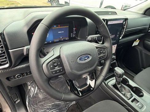 New 2025 Ford Ranger XLT w/ Equipment Group 301A High image 32