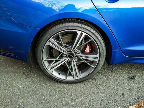 Used 2024 Genesis G70 2.5T w/ Sport Prestige Package image 5