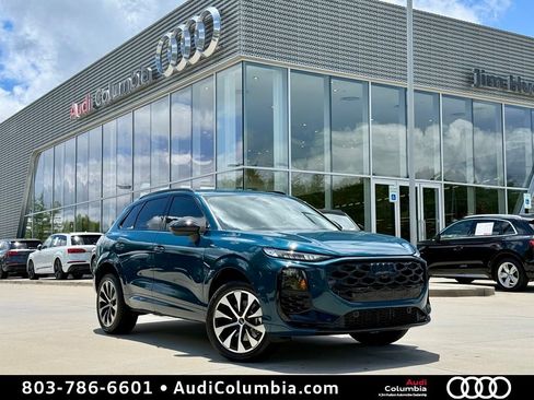 New 2026 Audi Q3 quattro 2.0T AWD/4WD image 1