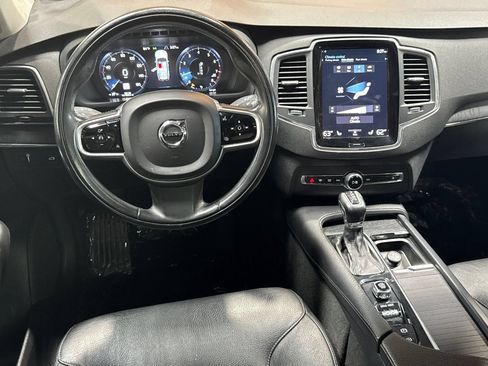 Used 2020 Volvo XC90 T6 Momentum AWD/4WD image 16