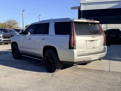 Used 2020 Cadillac Escalade Luxury image 6
