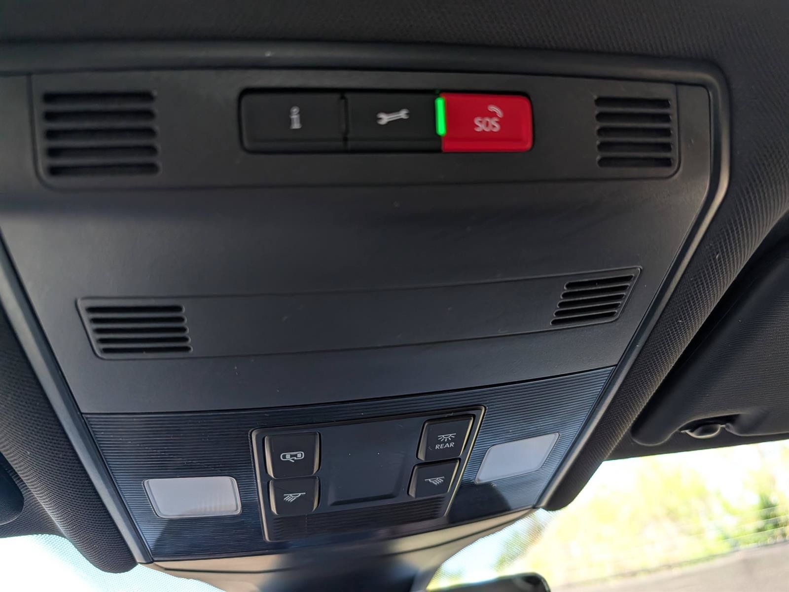 Certified 2023 Volkswagen Jetta Sport FWD image 34