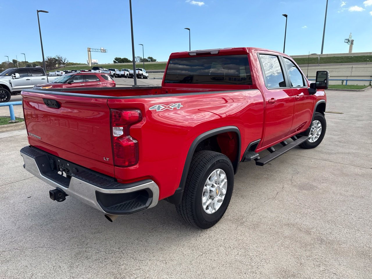 Used 2024 Chevrolet Silverado 2500 LT w/ Convenience Package AWD/4WD image 10