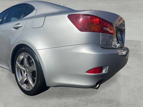 Used 2007 Lexus IS 350 RWD image 30
