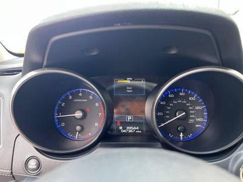 Used 2019 Subaru Outback 2.5i Limited AWD/4WD image 22
