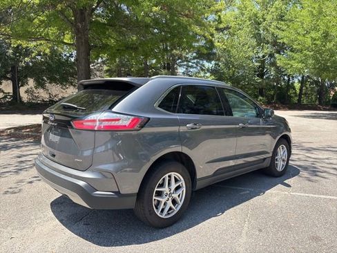 Used 2022 Ford Edge SEL AWD/4WD image 6