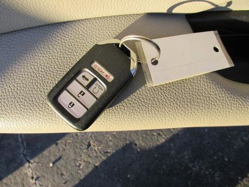 Used 2016 Honda Accord EX-L image 18