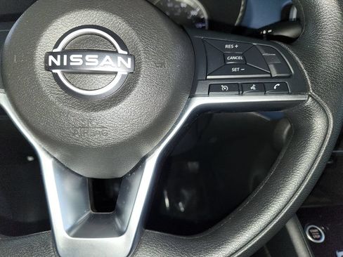 Used 2025 Nissan Versa SV FWD image 25