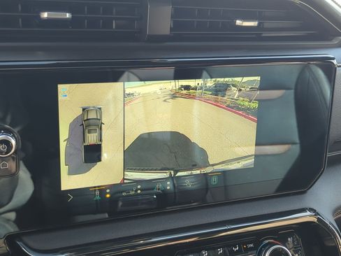 Used 2022 GMC Sierra 1500 AT4 w/ AT4 Premium Package image 25