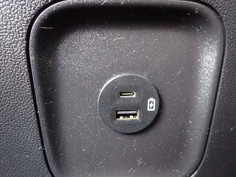 Used 2022 Ford Escape SE image 10