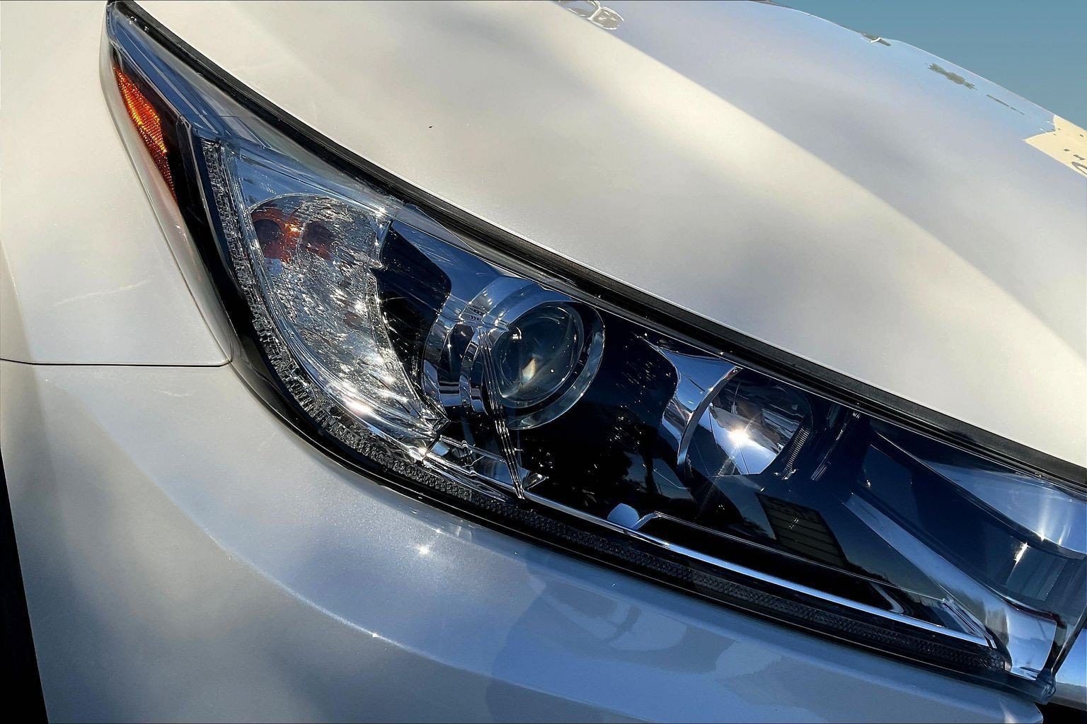 Used 2017 Toyota Highlander Limited Platinum AWD/4WD image 31