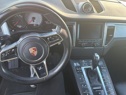 Used 2015 Porsche Macan S AWD/4WD image 6