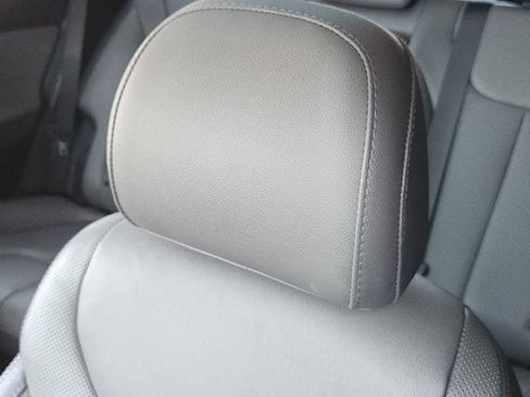 Used 2020 Hyundai Santa Fe SEL FWD image 11