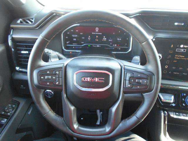 Used 2025 GMC Sierra 1500 AT4 w/ AT4 Premium Package AWD/4WD image 15