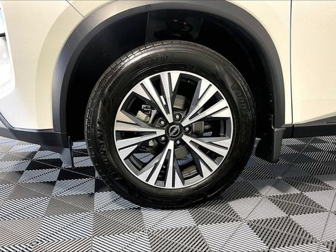 Used 2023 Nissan Rogue SV AWD/4WD image 8