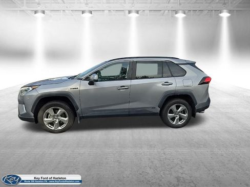 Used 2021 Toyota RAV4 XLE Premium AWD/4WD image 5