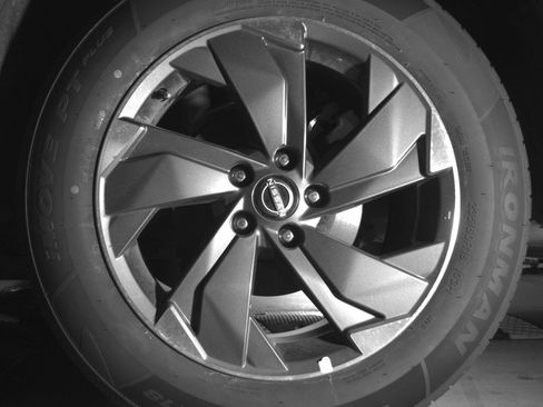 Used 2025 Nissan Rogue SV image 14