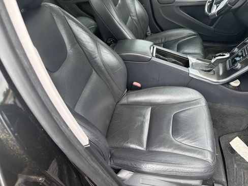 Used 2014 Volvo S60 T5 AWD/4WD image 4