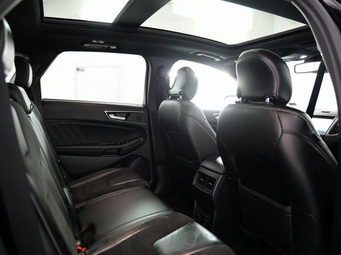 Used 2019 Ford Edge ST w/ Convenience Package image 46