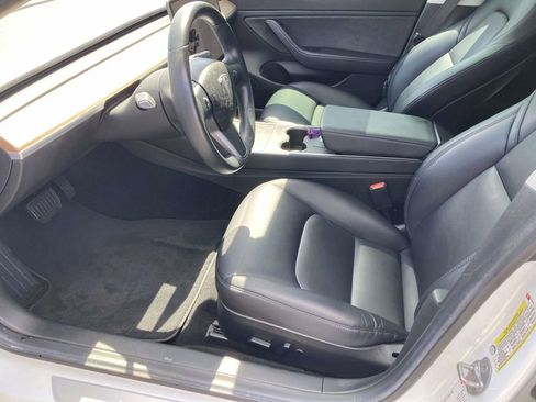 Used 2018 Tesla Model 3 Long Range RWD image 19