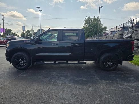 Used 2024 Chevrolet Silverado 1500 RST w/ Z71 Off-Road Package AWD/4WD image 6