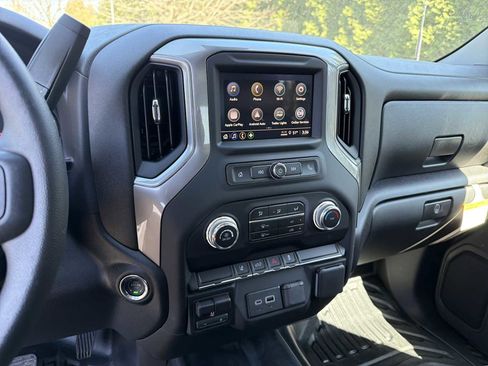 New 2026 GMC Sierra 2500 Pro w/ Convenience Package image 25