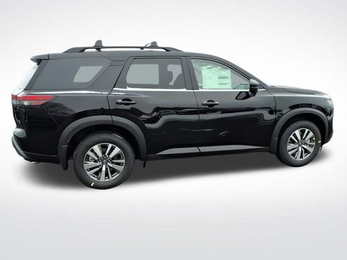 New 2026 Nissan Pathfinder SL image 8
