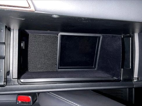 Certified 2025 Toyota Crown Signia image 41