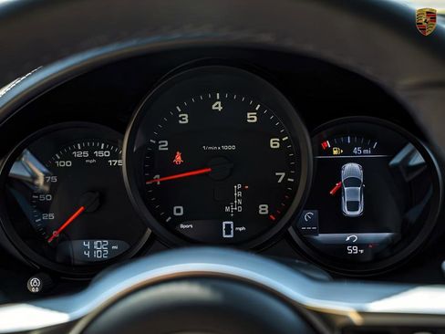 Used 2024 Porsche 718 Cayman Style Edition image 31